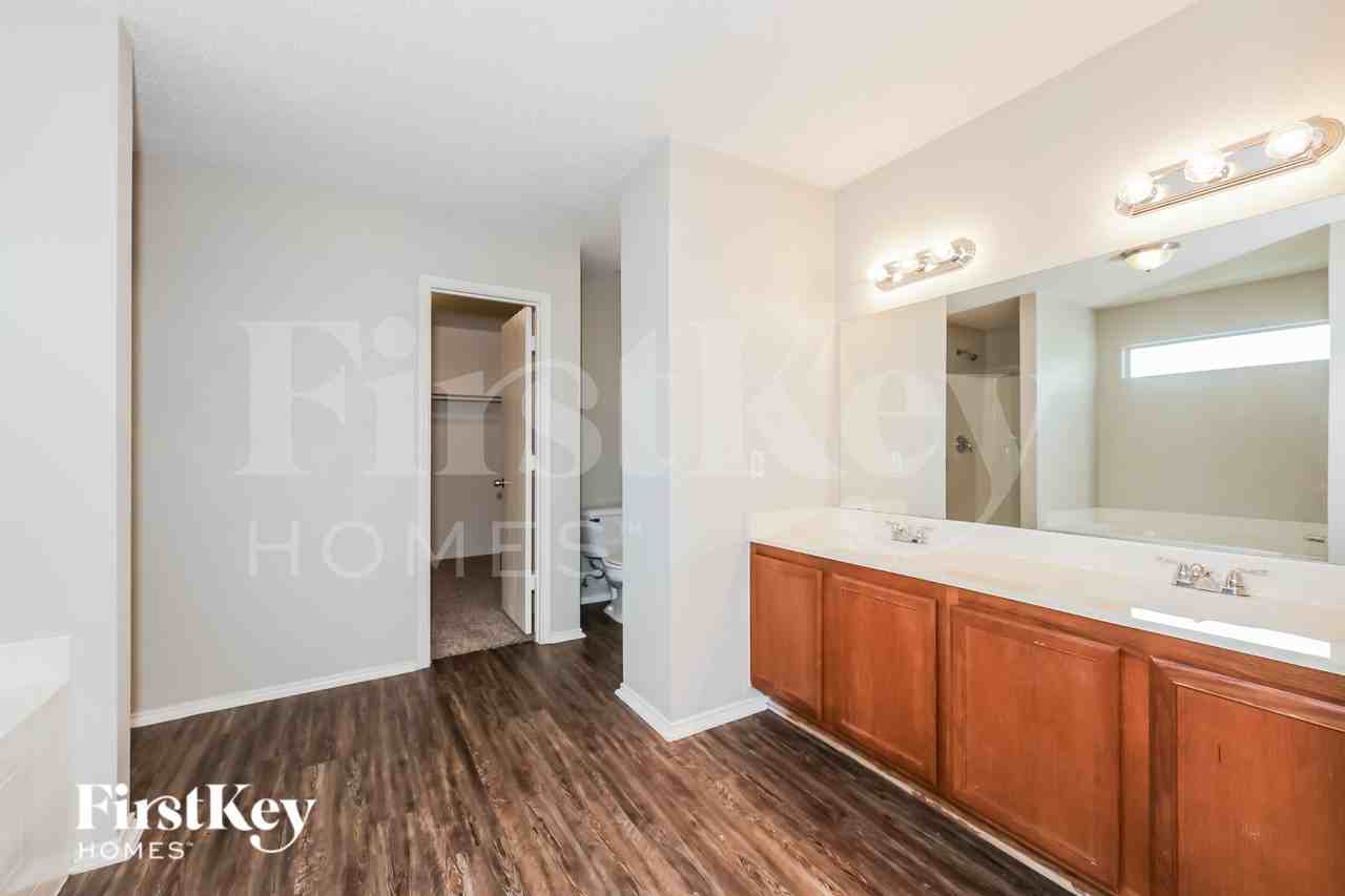 1273 Longleaf Dr - Photo 7 of 16