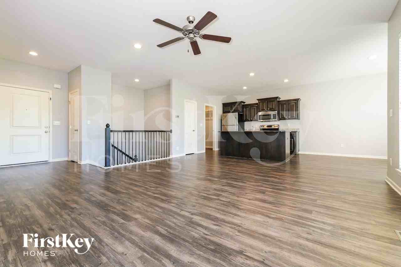 10913 Highview Rd - Photo 5 of 19