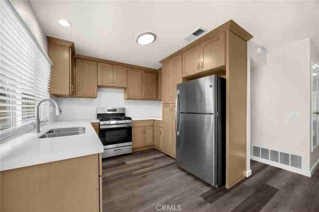 2406 Allegheny Way - Photo 5 of 16