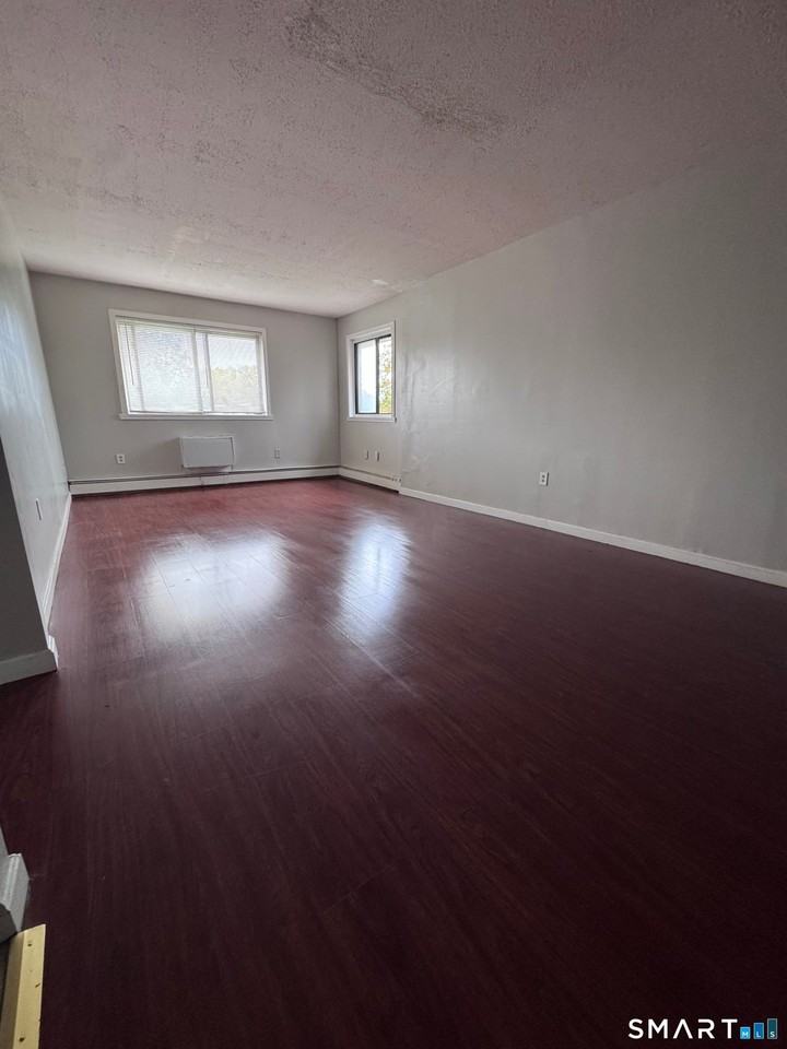 54 Grafton St - Photo 2 of 5