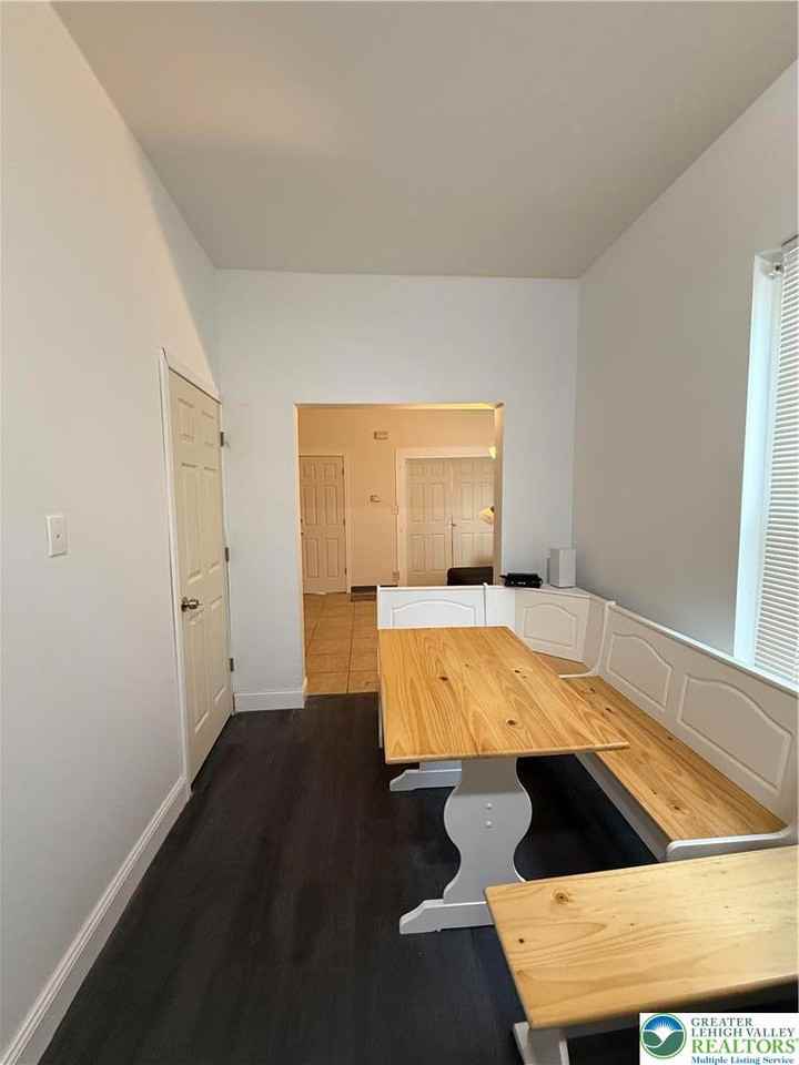 614 N 8th St ##1 - Photo 5 of 12