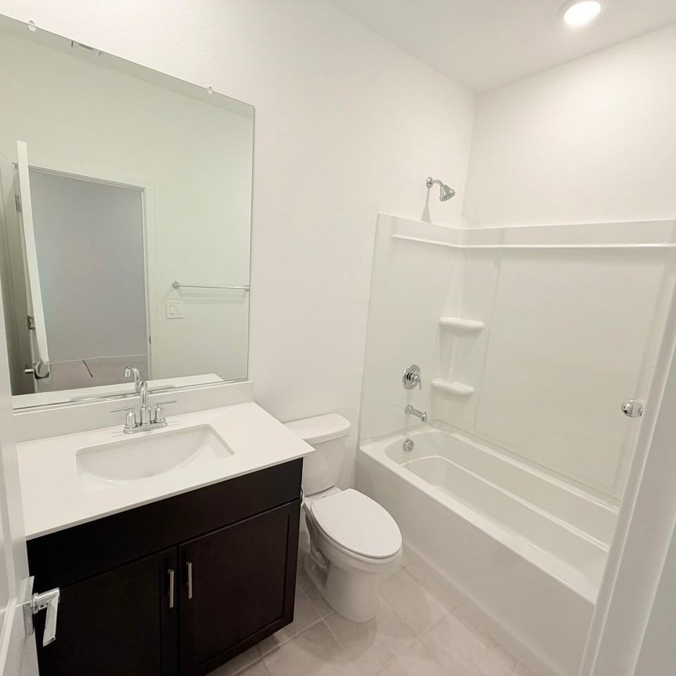 41575 W Saguaro Dr - Photo 5 of 21