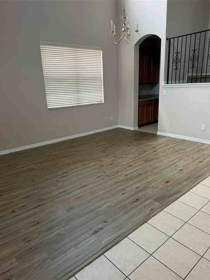 9223 Leeland Archer Blvd - Photo 7 of 32