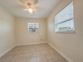 featured image of 902 1/2 W Jackson St #C