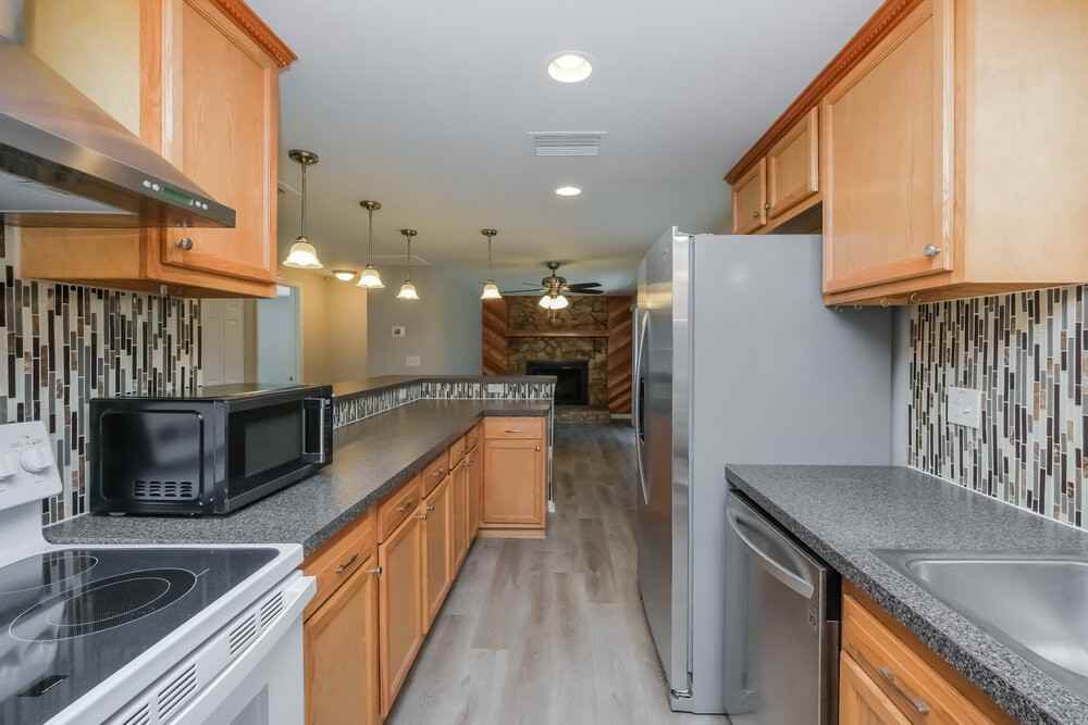 4107 Canoga Park Dr - Photo 7 of 16
