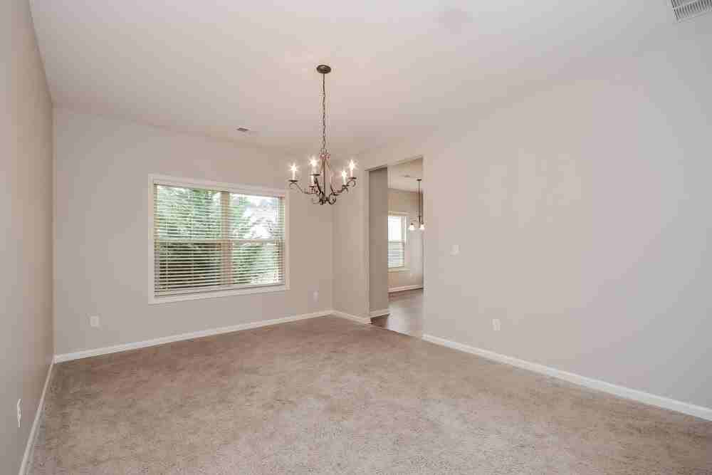 3850 Cameron Trl Se - Photo 6 of 17