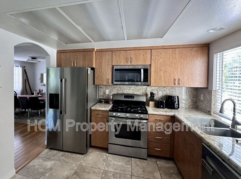 120 Rue Monet - Photo 2 of 10