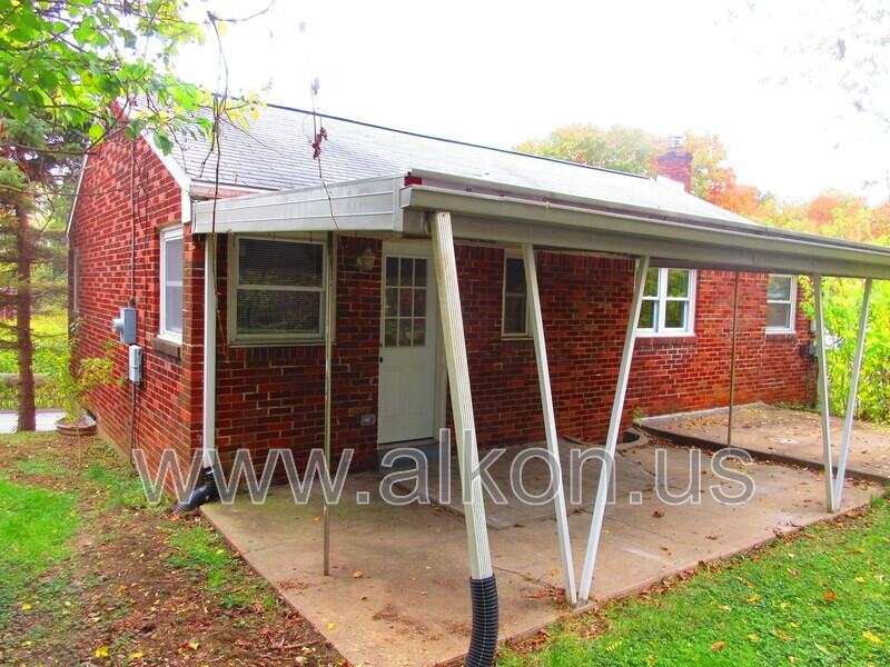 4204 Willow Ave - Photo 4 of 22