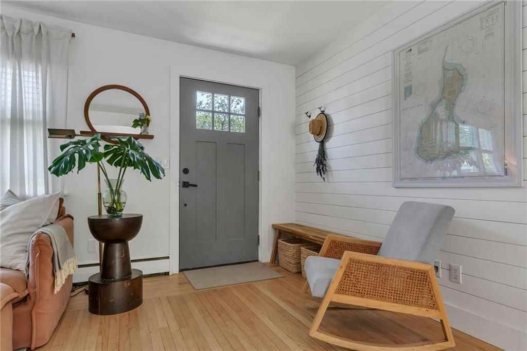 19 Sherwood Rd - Photo 7 of 32