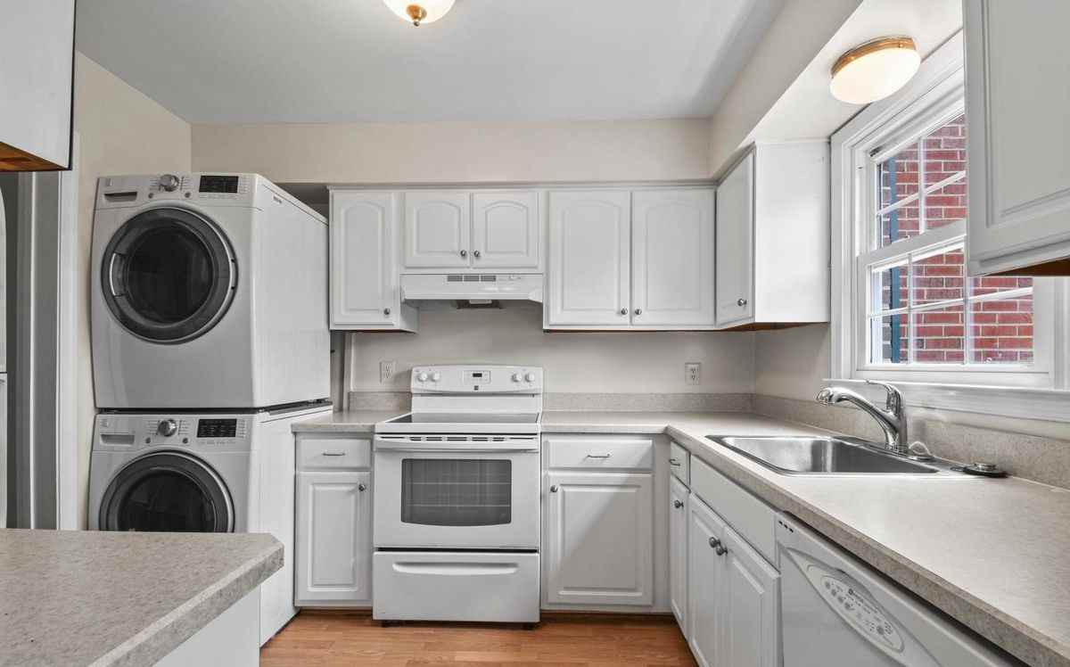 1030 Brixton Ct ##C - Photo 3 of 25