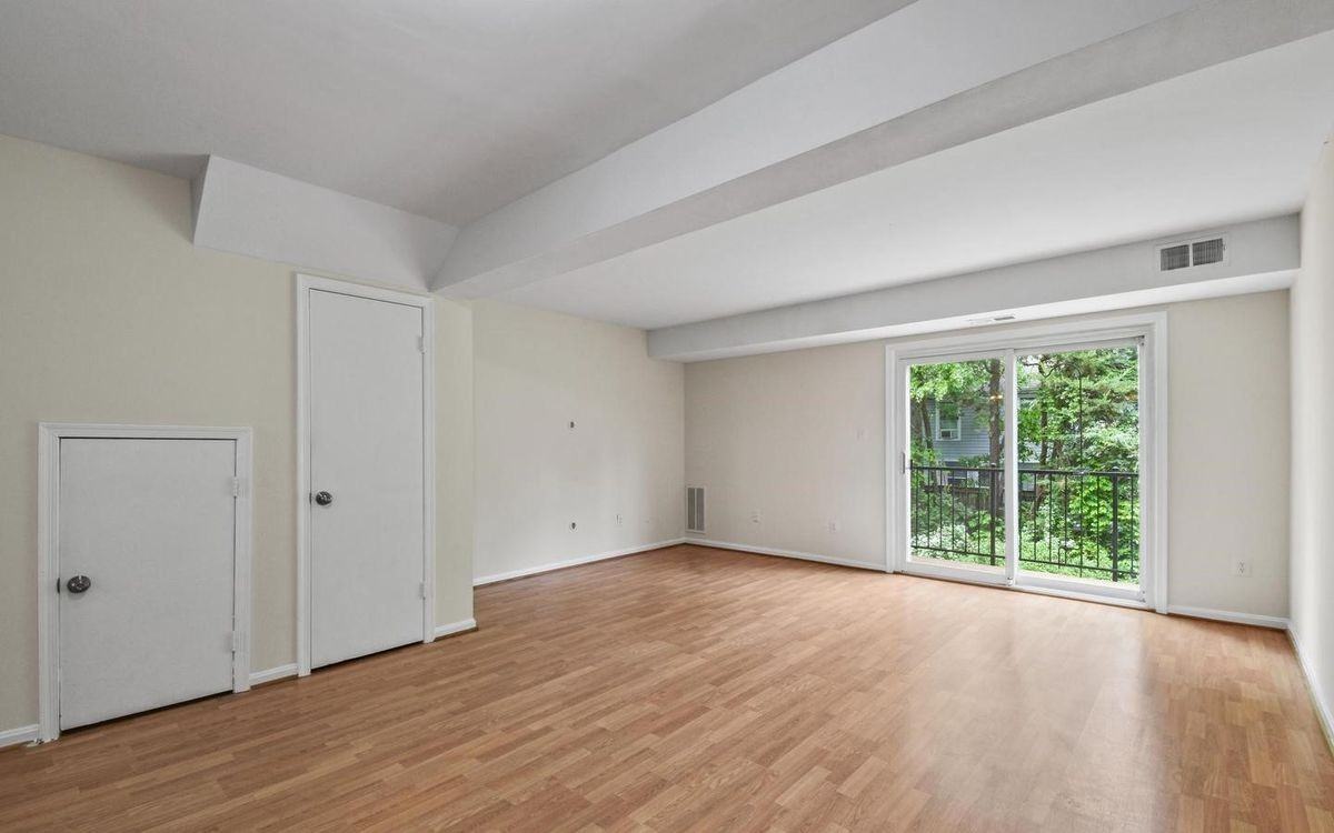 1030 Brixton Ct ##C - Photo 7 of 25