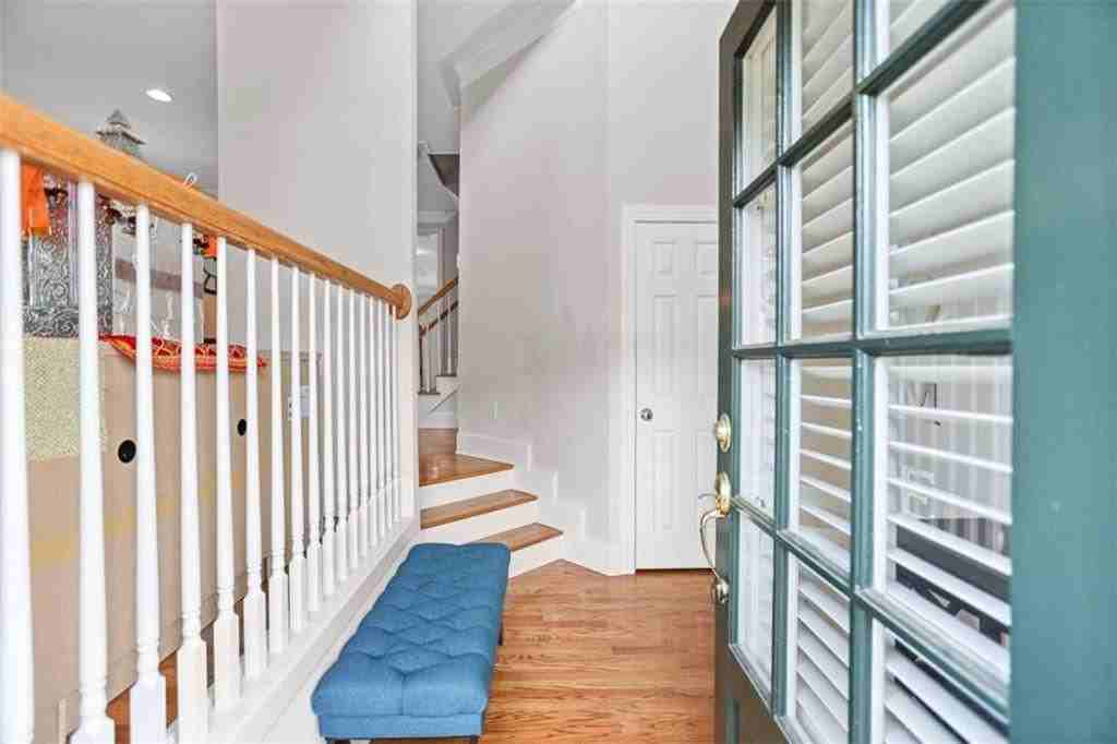 4712 Ivy Ridge Dr Se - Photo 4 of 50