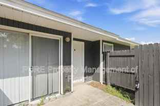 5485 Se 30th Pl #B - Photo 1 of 1