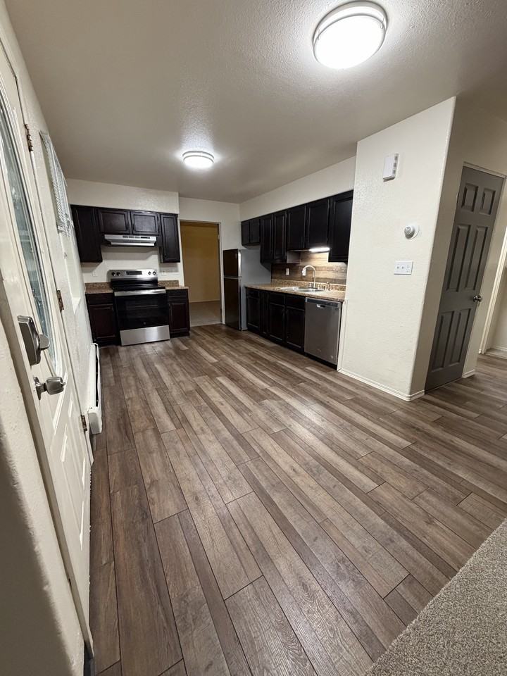 1330 W 26th Ave #2 - Photo 3 of 19