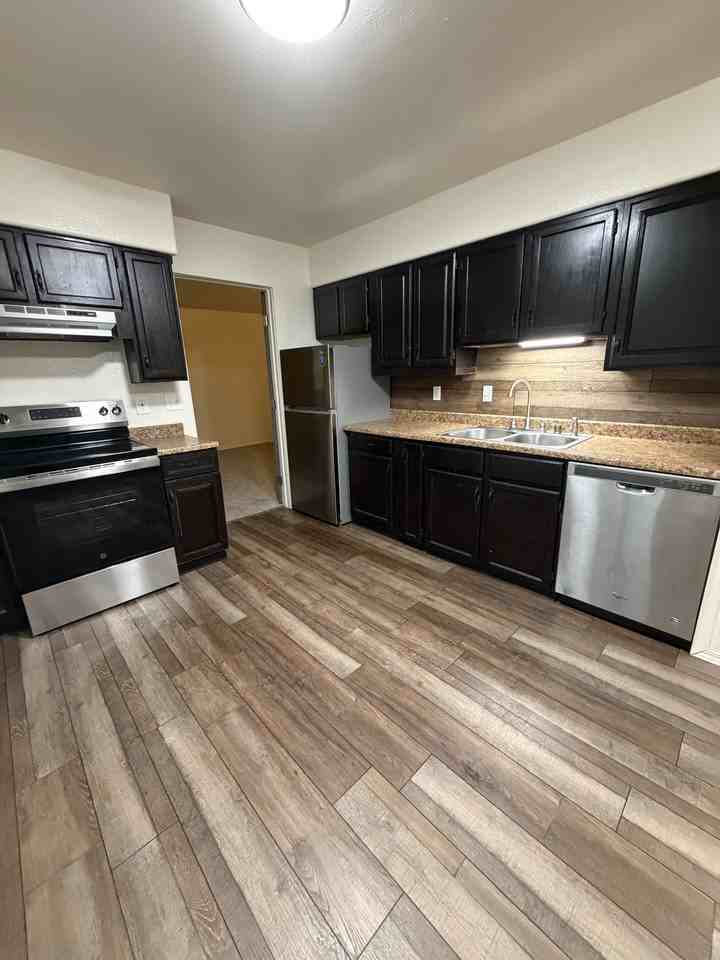 1330 W 26th Ave #2 - Photo 4 of 19
