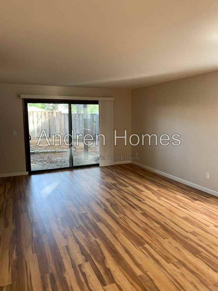 150 Sea Ridge Ct #2 - Photo 3 of 20