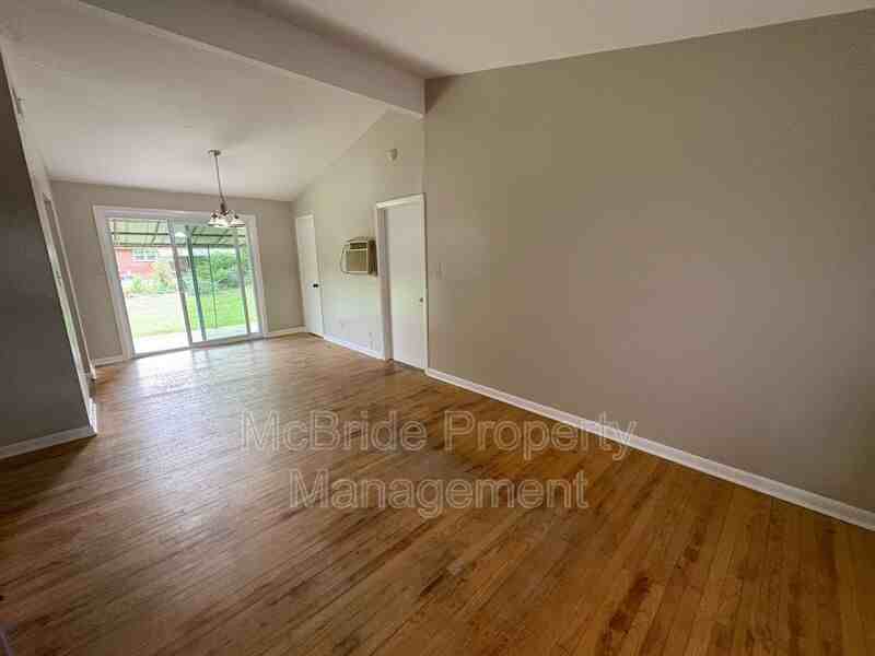 1404 Ranch Dr - Photo 3 of 12