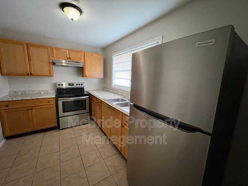 1404 Ranch Dr - Photo 5 of 12