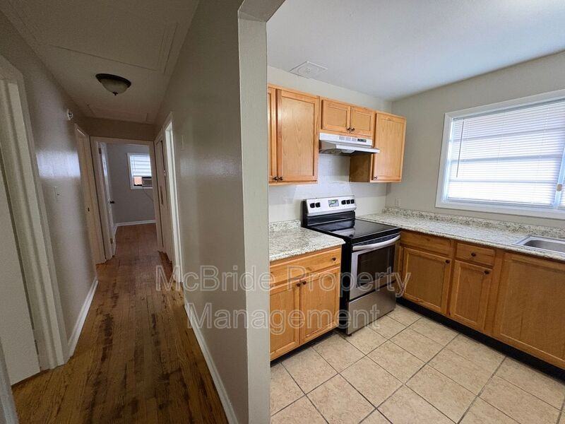 1404 Ranch Dr - Photo 6 of 12