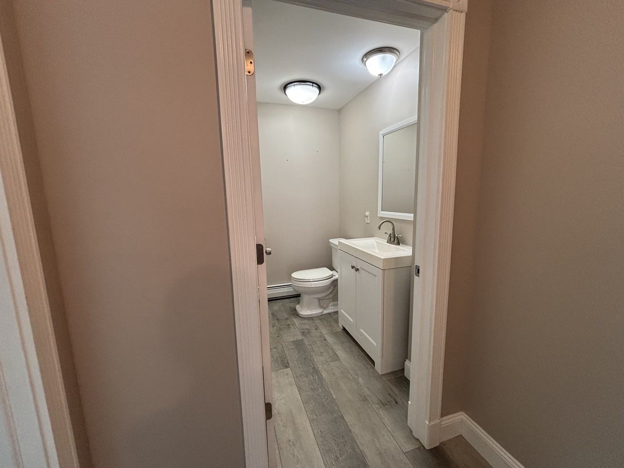 1744 Farmington Ave #1 - Photo 7 of 20