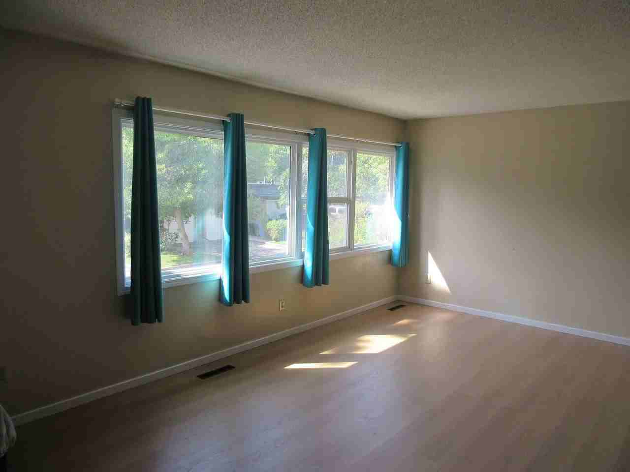 31 Brae Glen Crt Sw - Photo 2 of 14