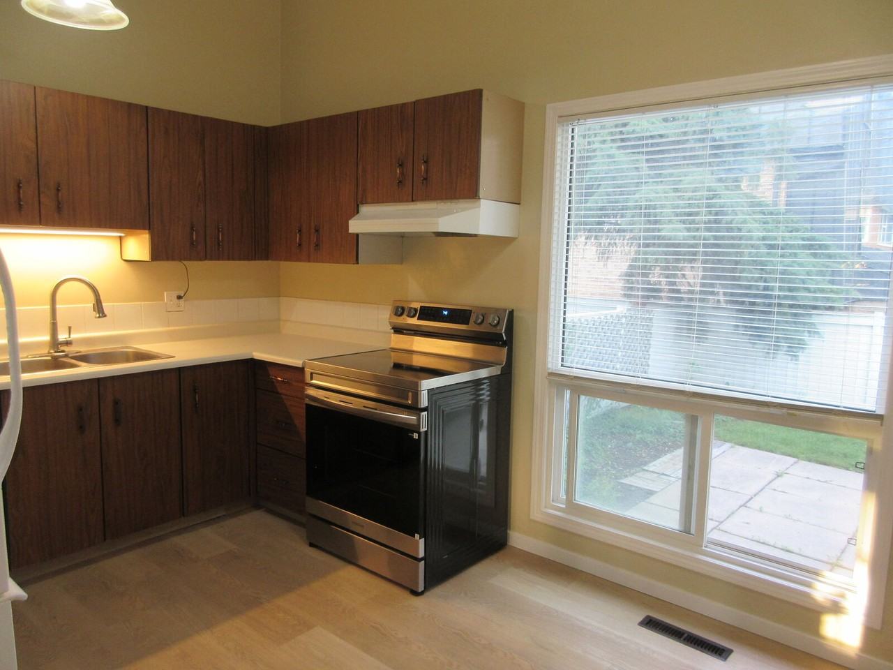 31 Brae Glen Crt Sw - Photo 5 of 14