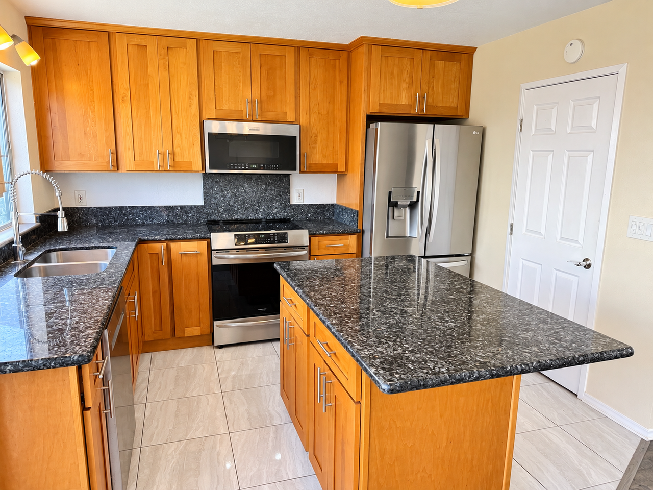 92-1251 Panana St #7 - Photo 4 of 18