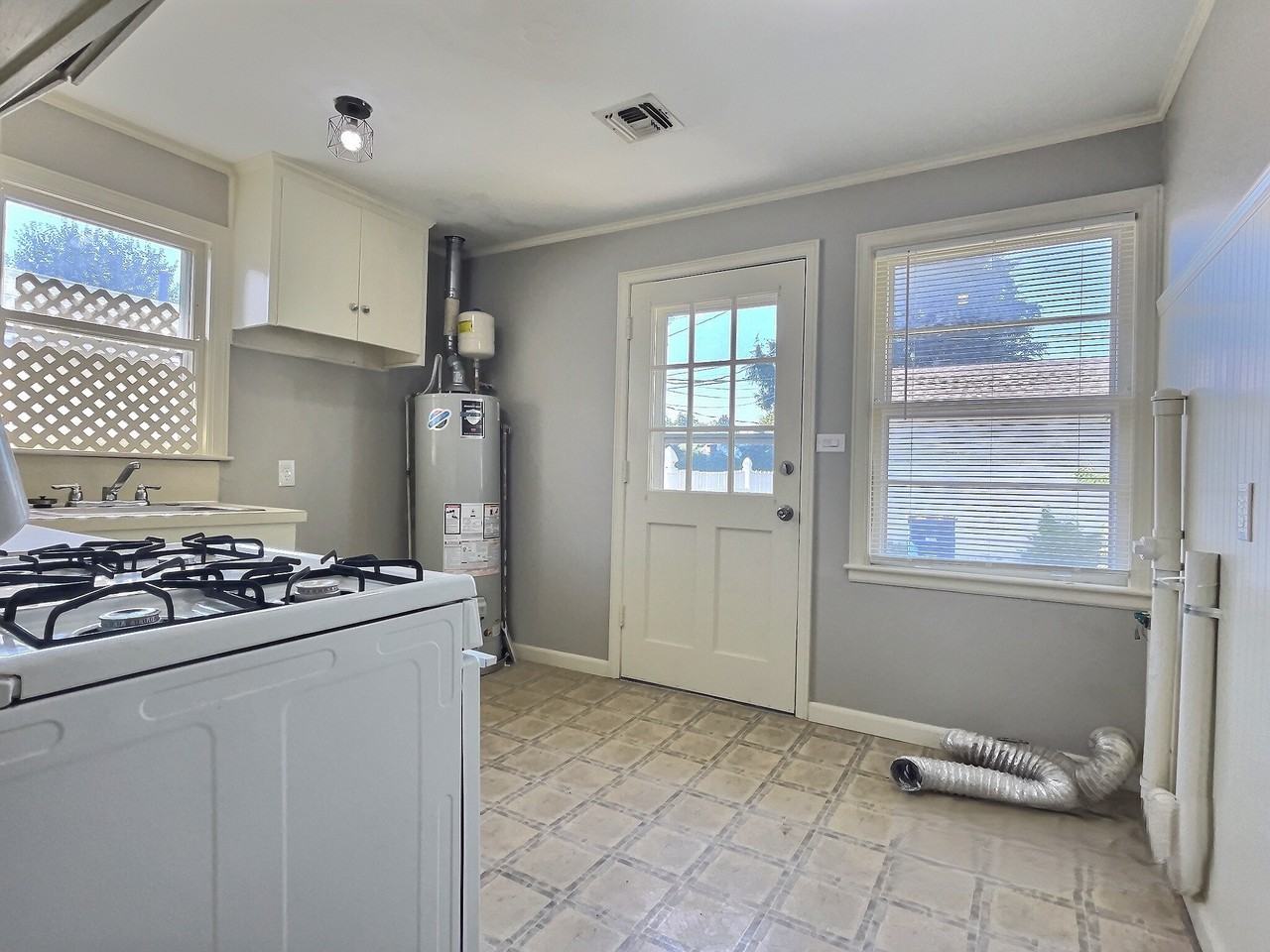 3928 E 1st St #NA - Photo 2 of 12