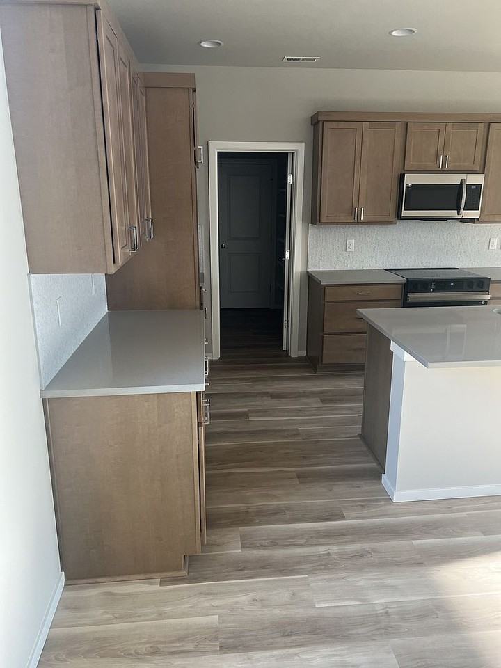 18531 Se 271st Ct #NA - Photo 5 of 16