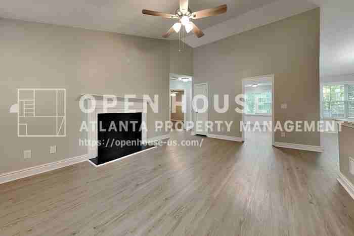 353 Wildwood Ct - Photo 4 of 25