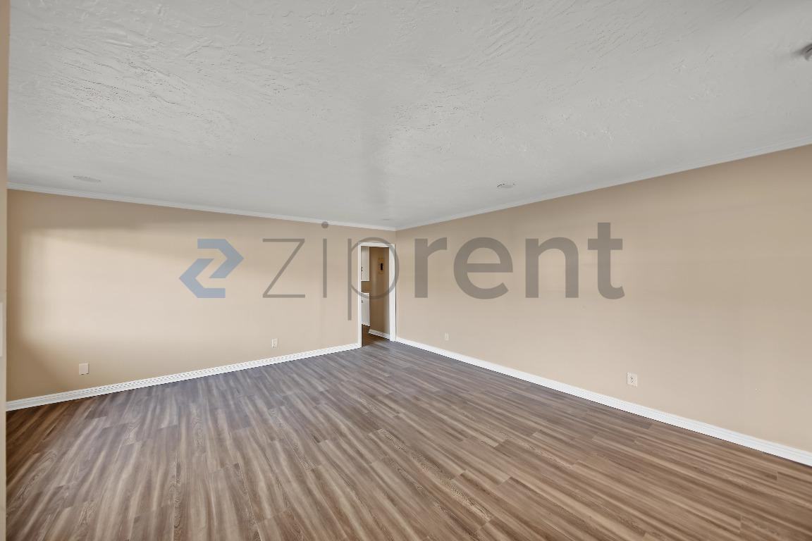 349 N Vecino Dr #1 - Photo 5 of 19