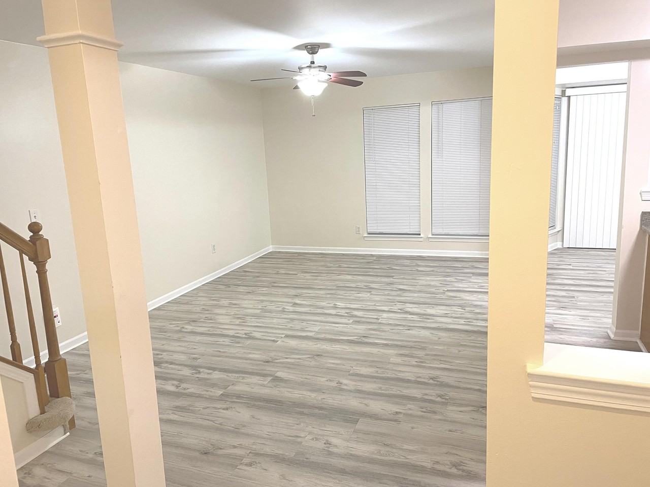 3112 Village Cir - Photo 4 of 25