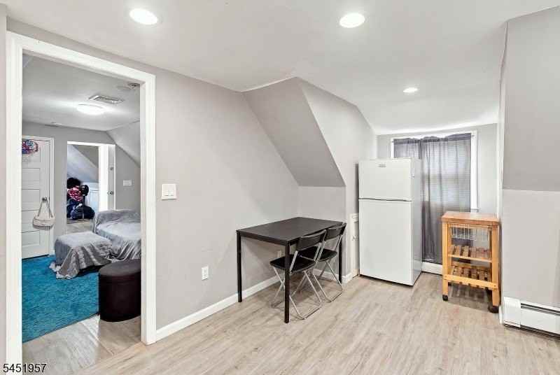 39 La France Ave - Photo 3 of 8