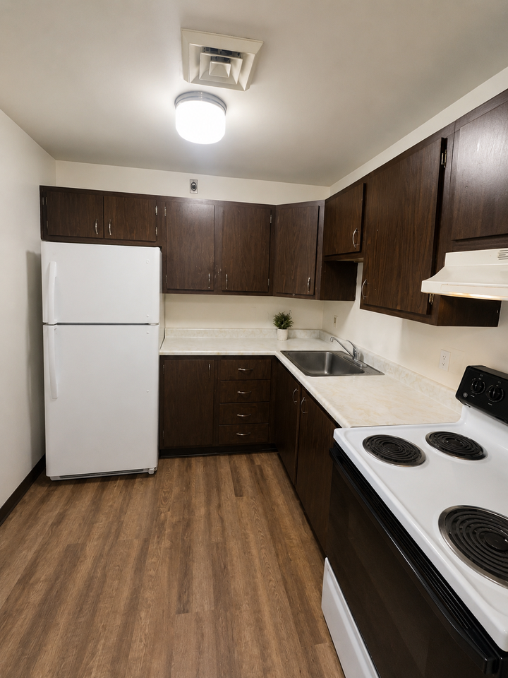 528 Saint Clair Avenue - Photo 3 of 13