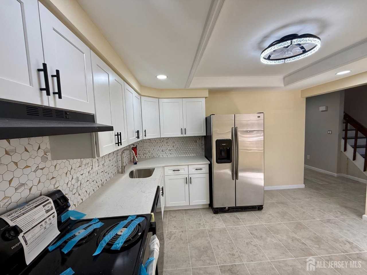 1502 Bromley Est - Photo 2 of 18