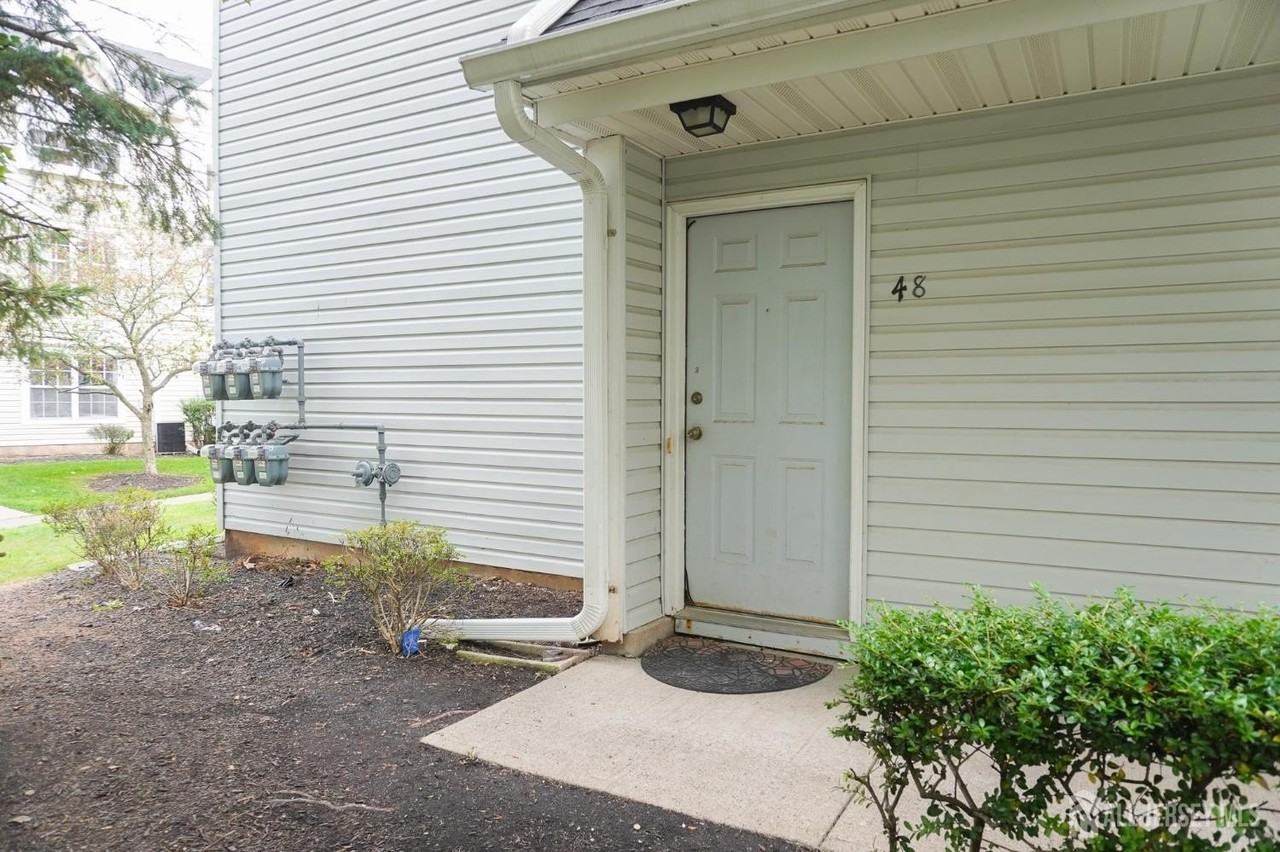 48 Prestwick Way - Photo 3 of 22