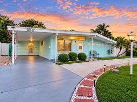 featured image of 3107 Bayshore Gardens Pkwy