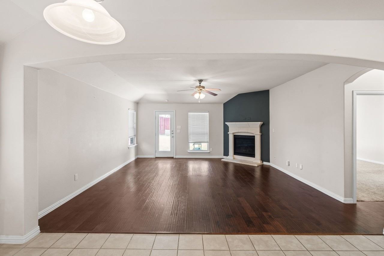 2640 Costa Mesa Dr - Photo 2 of 36
