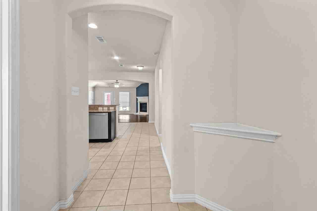 2640 Costa Mesa Dr - Photo 7 of 36
