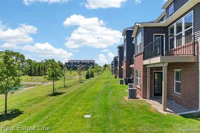 4799 Broomfield Way - Photo 4 of 37