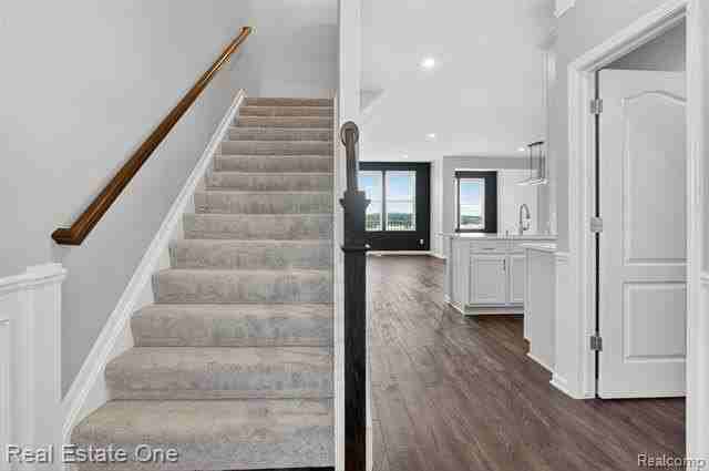 4799 Broomfield Way - Photo 7 of 37