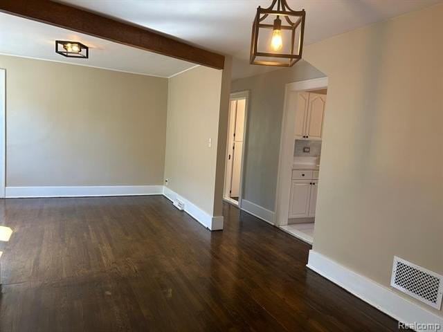 21700 Homer St - Photo 3 of 9