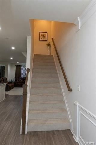 4830 Broomfield Way - Photo 5 of 36