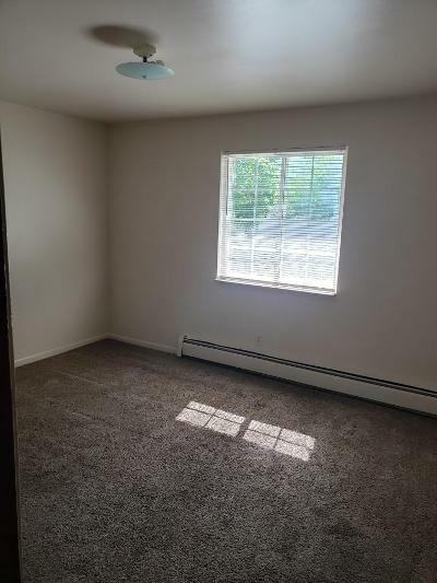 1349 Vineland Ct Se #1349 - Photo 4 of 5