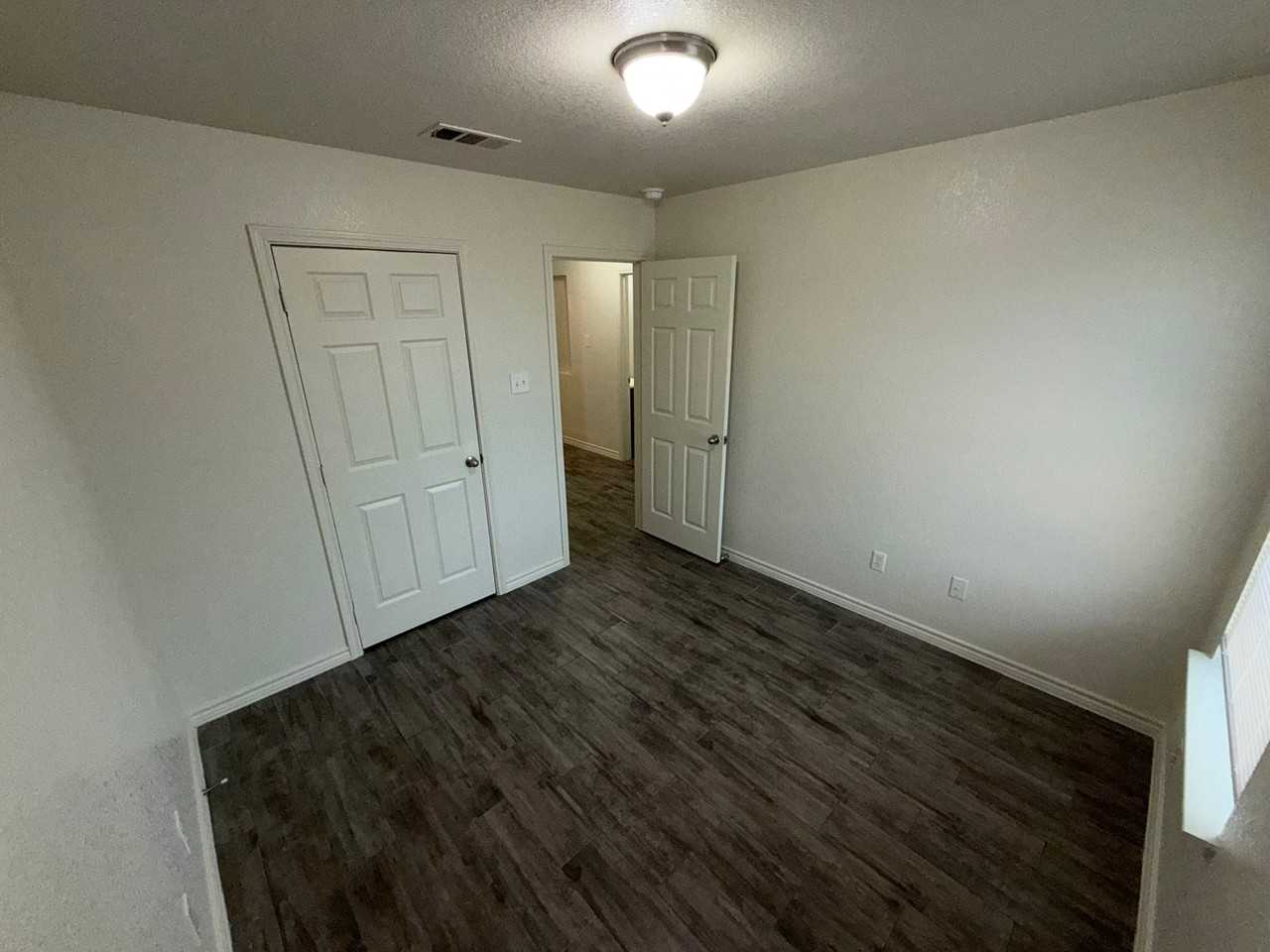 2717 Saulsbury Dr - Photo 5 of 23