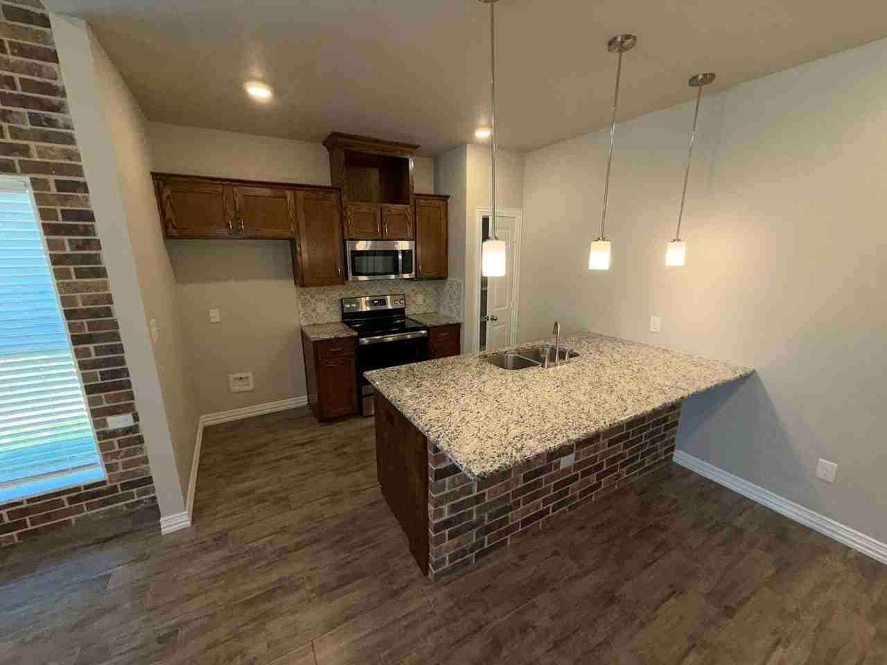 3326 Fenway Cir