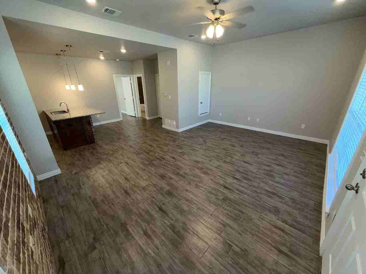 3326 Fenway Cir - Photo 3 of 13