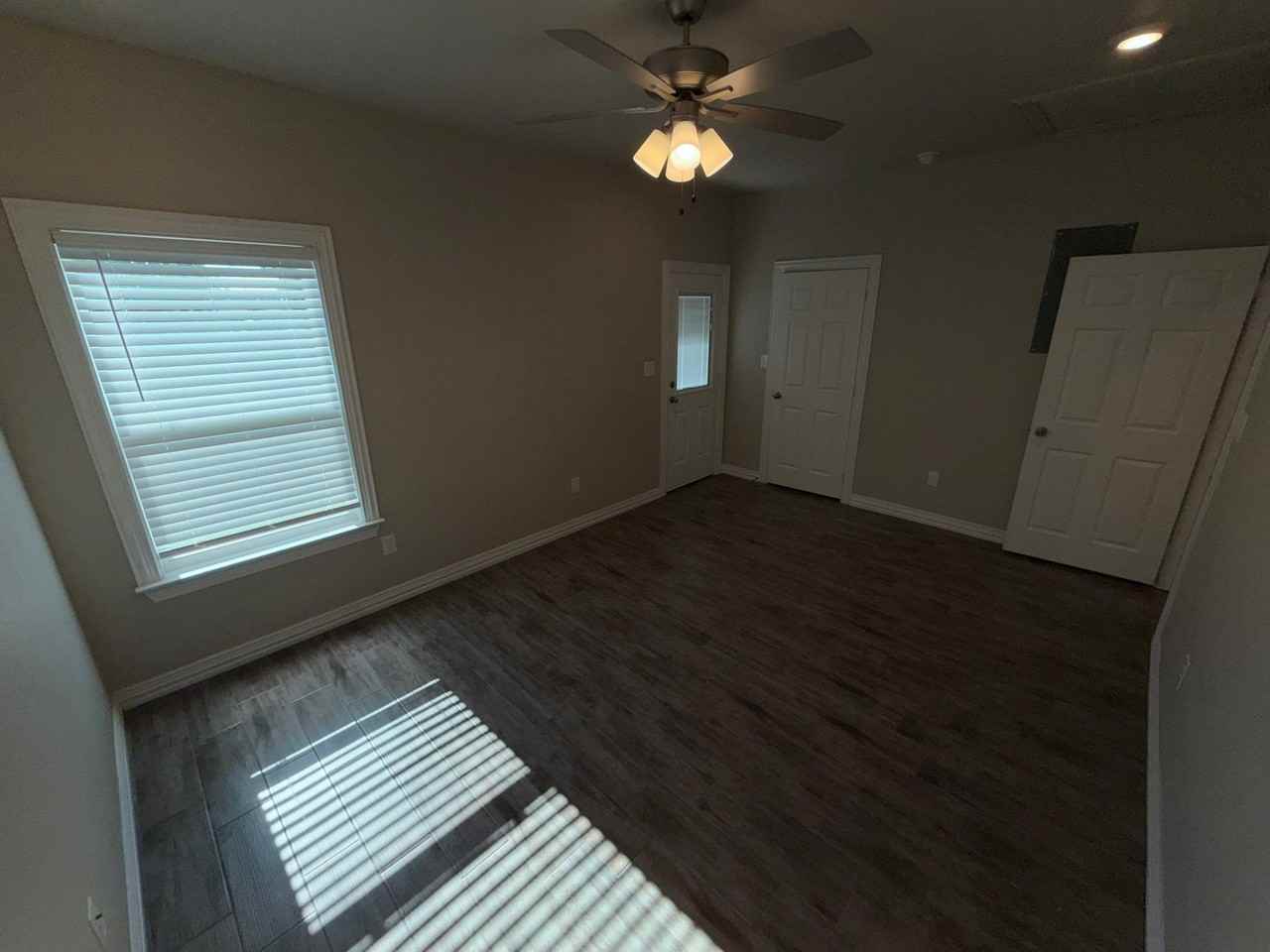 3326 Fenway Cir - Photo 6 of 13