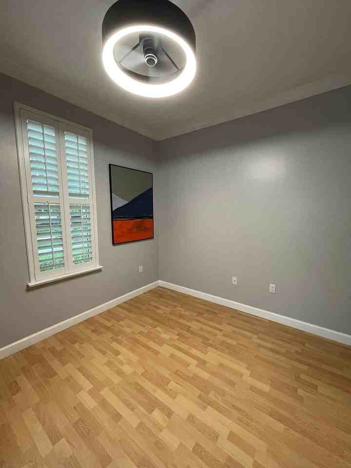 9941 SW 161st Pl - Photo 2 of 10