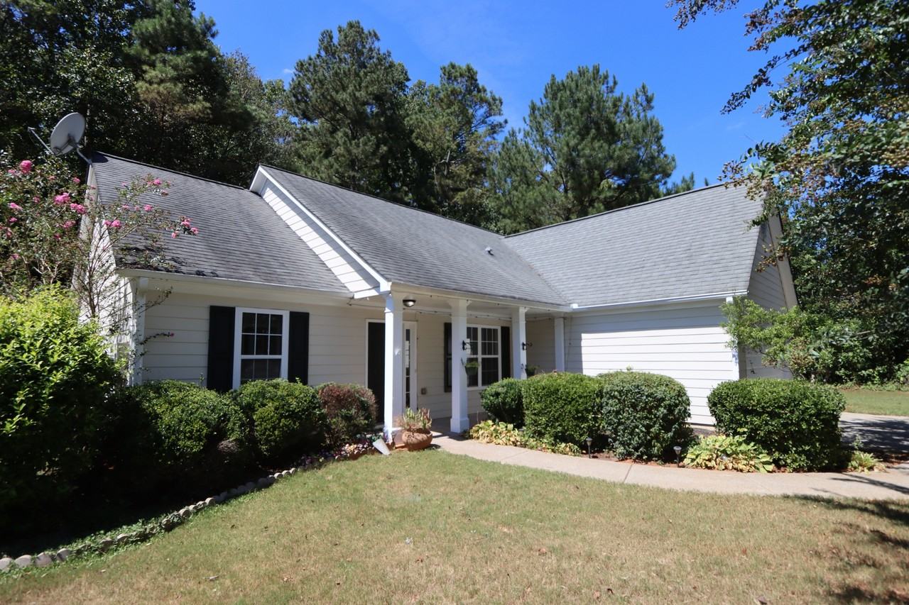 227 Westwind Dr #1